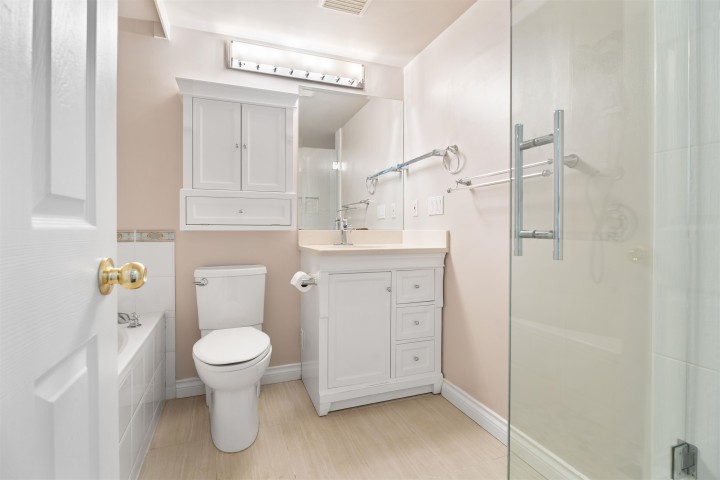 Photo 9 at 211 - 5723 Balsam Street, Kerrisdale, Vancouver West