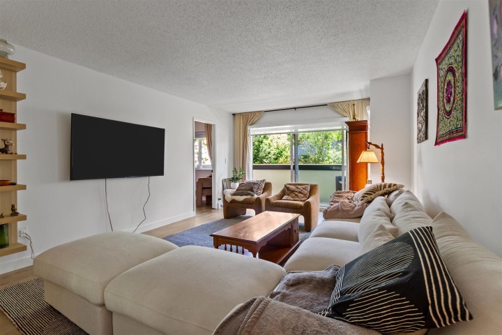 Photo 2 at 204 - 2240 Wall Street, Hastings, Vancouver East
