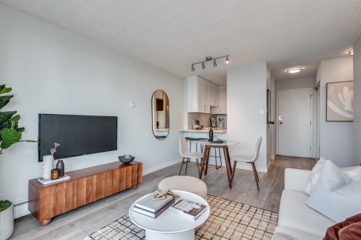 Photo 3 at 1401 - 1146 Harwood Street, West End VW, Vancouver West