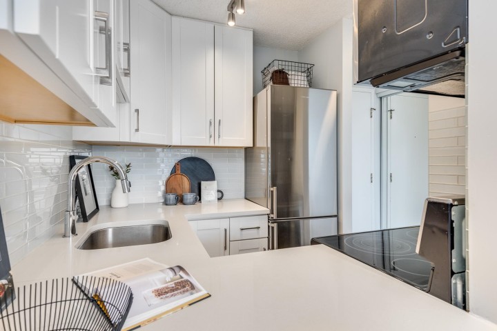 Photo 14 at 1401 - 1146 Harwood Street, West End VW, Vancouver West