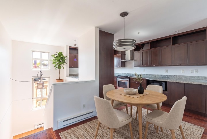 Photo 17 at 34 - 2375 W Broadway, Kitsilano, Vancouver West