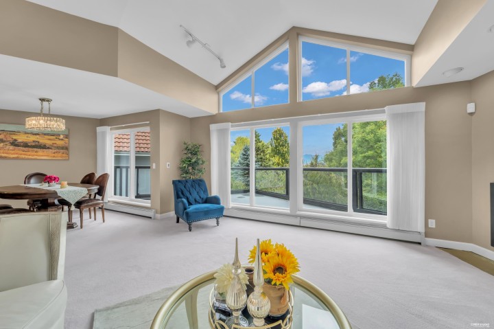 Photo 1 at 3675 Blenheim Street, Dunbar, Vancouver West