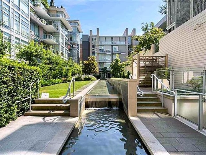 Photo 27 at 1618 Columbia Street, False Creek, Vancouver West