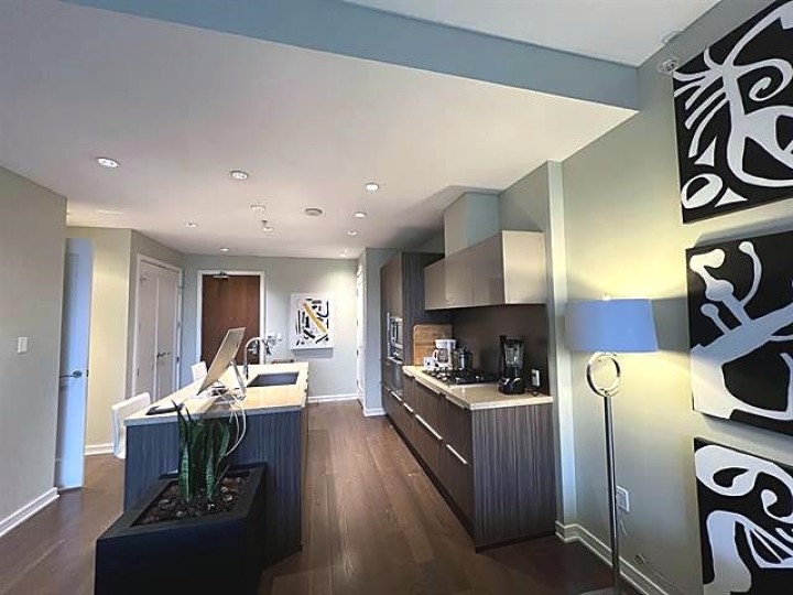 Photo 5 at 1618 Columbia Street, False Creek, Vancouver West