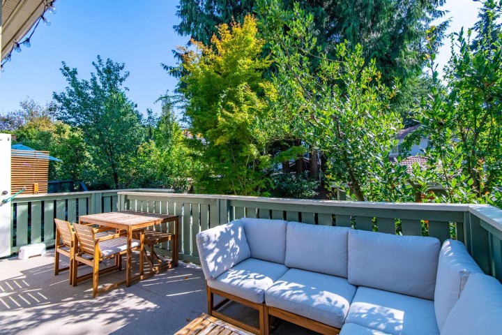 Photo 12 at 816 E 30th Avenue, Fraser VE, Vancouver East