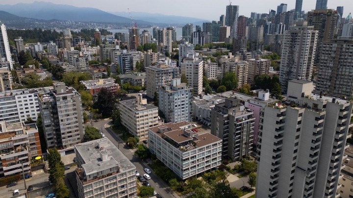 Photo 13 at 110 - 1975 Pendrell Street, West End VW, Vancouver West