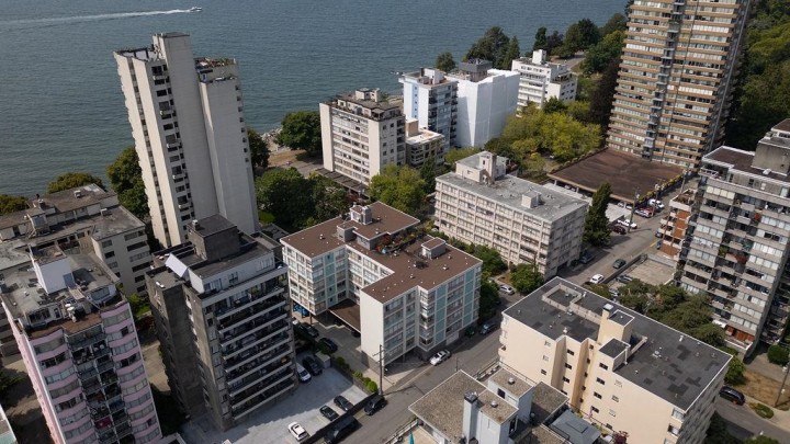 Photo 16 at 110 - 1975 Pendrell Street, West End VW, Vancouver West