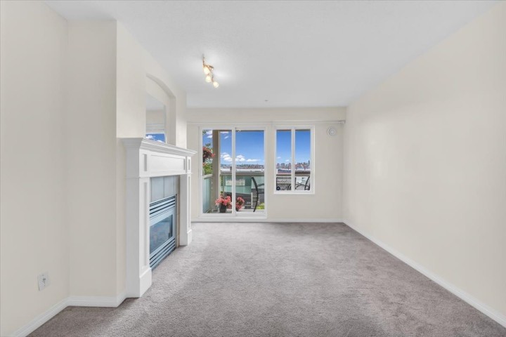 Photo 12 at 208 - 333 E 1st Street, Lower Lonsdale, North Vancouver
