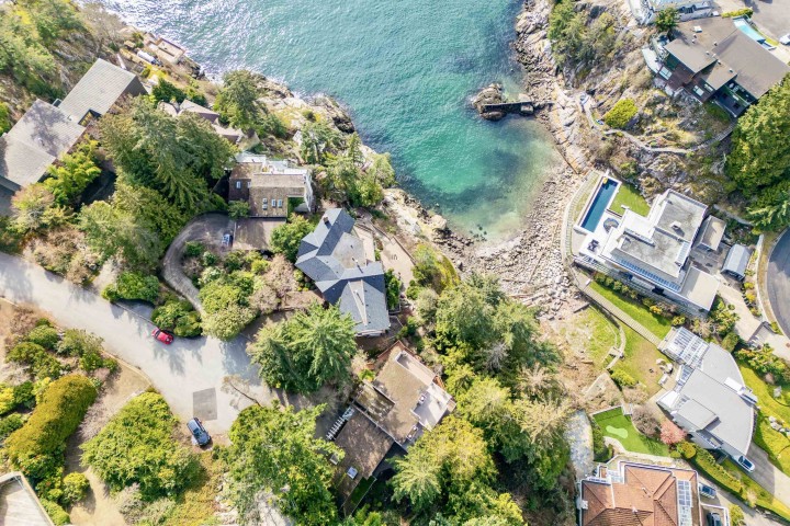 Photo 3 at 5295 Gulf Place, Caulfeild, West Vancouver