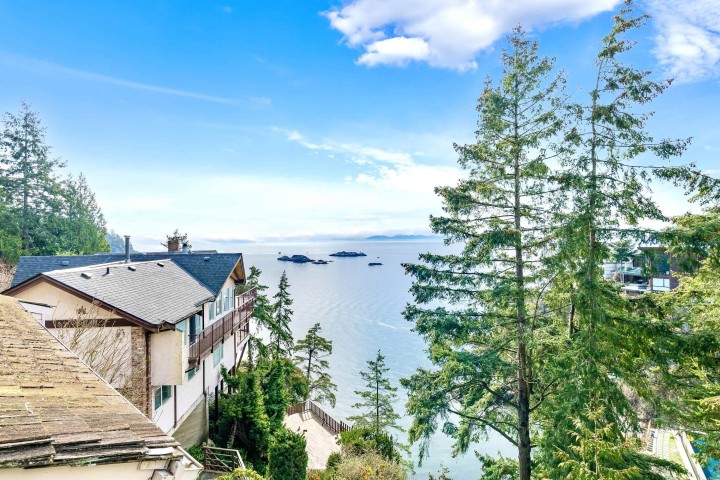 Photo 32 at 5295 Gulf Place, Caulfeild, West Vancouver