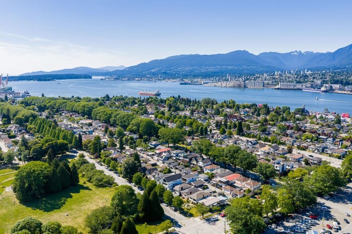 Photo 37 at 1 - 2875 Cambridge Street, Hastings Sunrise, Vancouver East