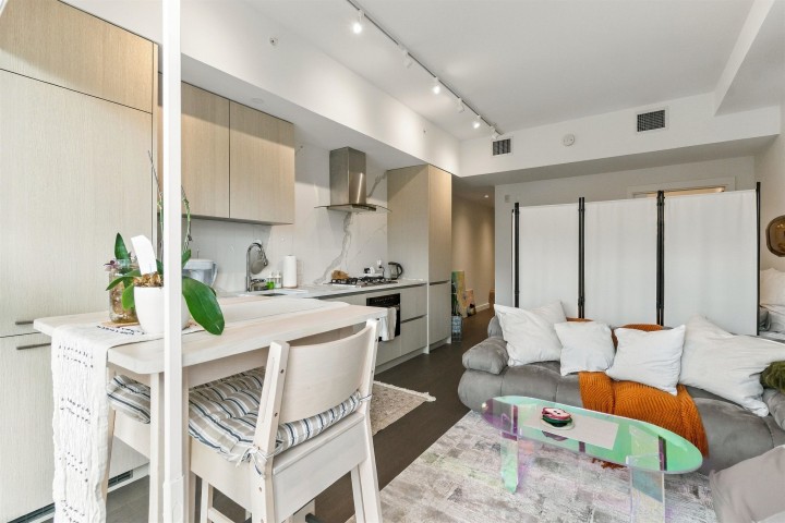 Photo 3 at 205 - 5168 Cambie Street, Cambie, Vancouver West