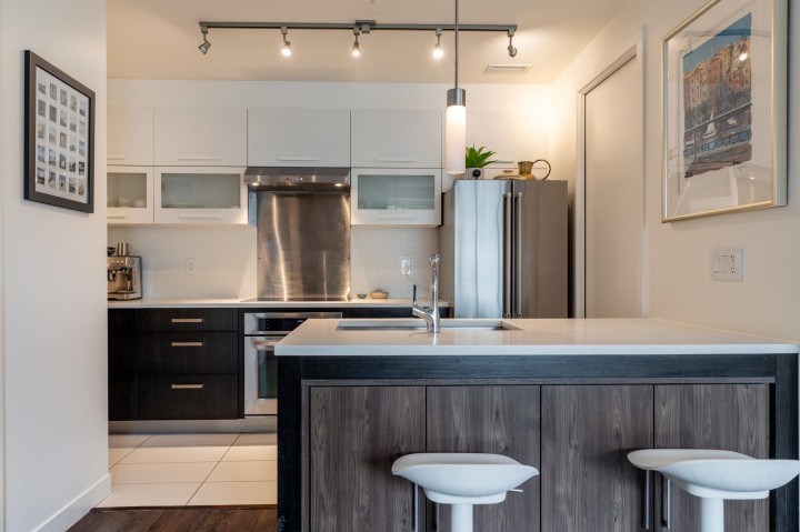 Photo 1 at 182 E 17th Avenue, Main, Vancouver East