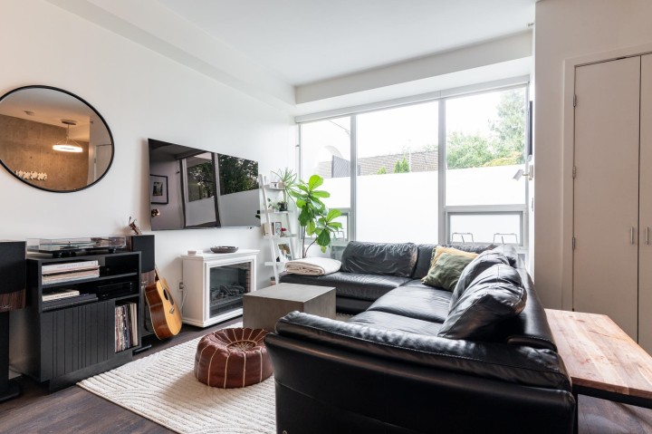 Photo 9 at 182 E 17th Avenue, Main, Vancouver East