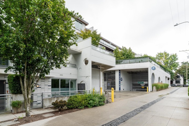 Photo 35 at 182 E 17th Avenue, Main, Vancouver East