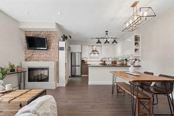 Photo 6 at 206 - 1273 Marine Drive, Norgate, North Vancouver