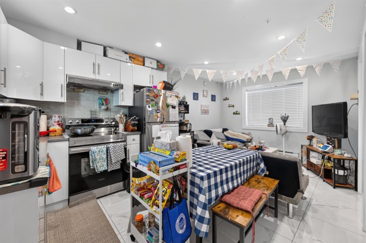 Photo 8 at 1315 E 33rd Avenue, Knight, Vancouver East