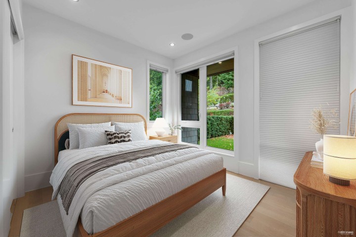 Photo 18 at 3018 Burfield Place, Cypress Park Estates, West Vancouver