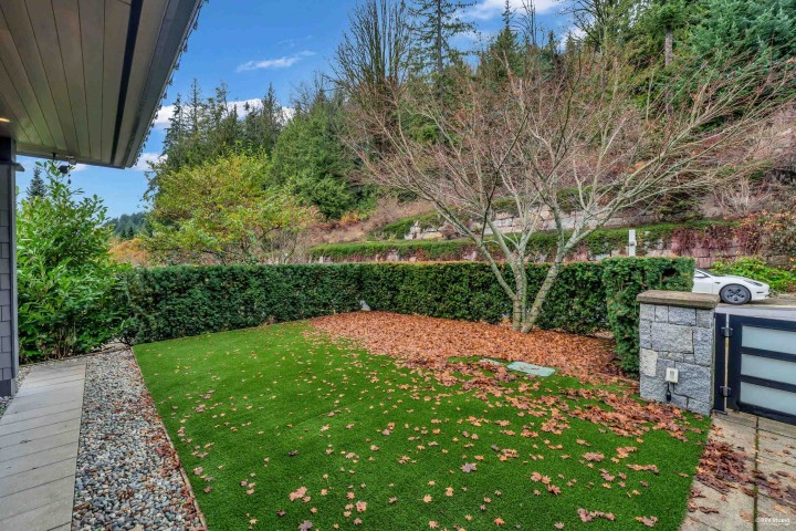 Photo 37 at 3018 Burfield Place, Cypress Park Estates, West Vancouver