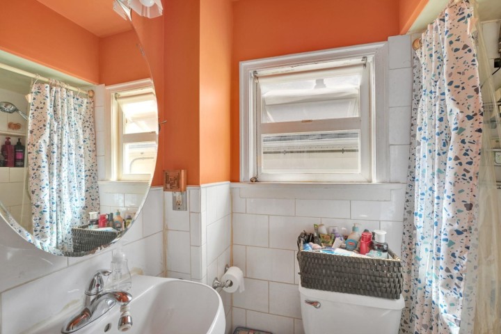 Photo 13 at 2150 Nanaimo Street, Renfrew VE, Vancouver East
