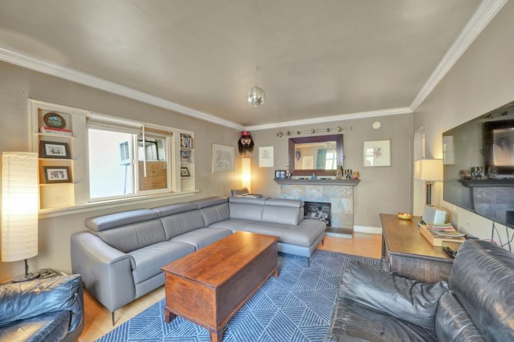 Photo 1 at 2150 Nanaimo Street, Renfrew VE, Vancouver East