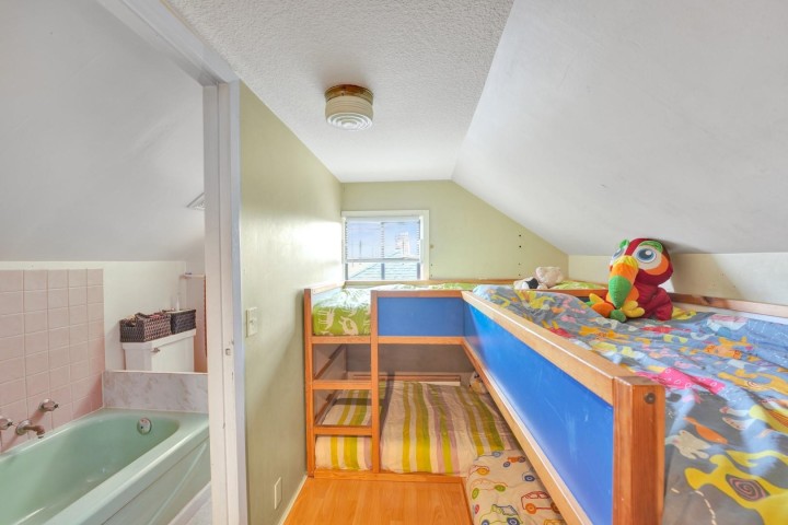 Photo 20 at 2150 Nanaimo Street, Renfrew VE, Vancouver East