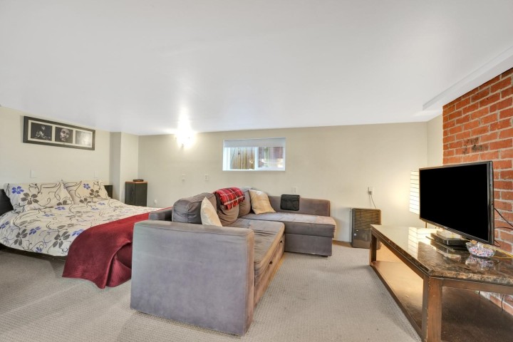 Photo 15 at 2150 Nanaimo Street, Renfrew VE, Vancouver East