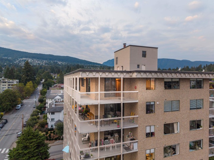 Photo 27 at 902 - 1390 Duchess Avenue, Ambleside, West Vancouver