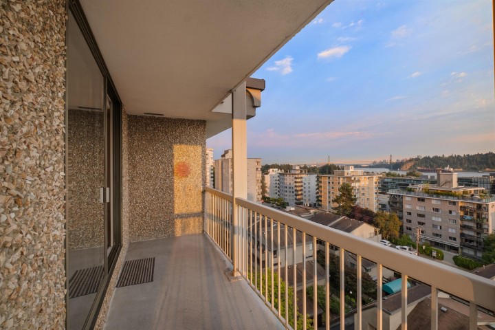 Photo 13 at 902 - 1390 Duchess Avenue, Ambleside, West Vancouver