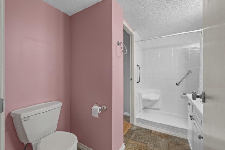 Photo 19 at 902 - 1390 Duchess Avenue, Ambleside, West Vancouver
