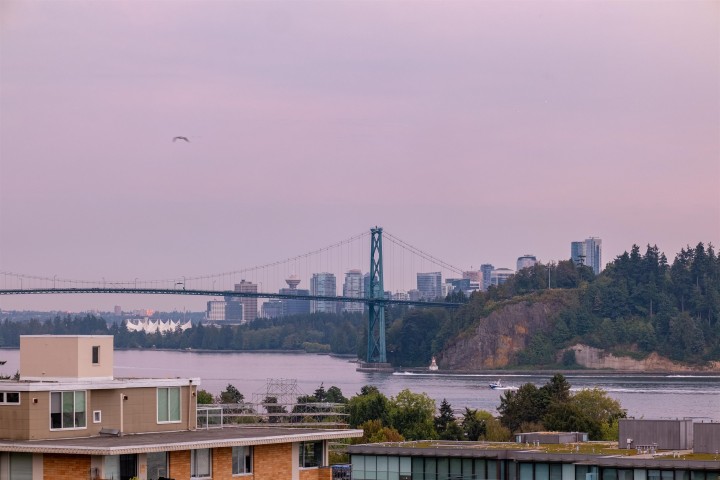 Photo 25 at 902 - 1390 Duchess Avenue, Ambleside, West Vancouver