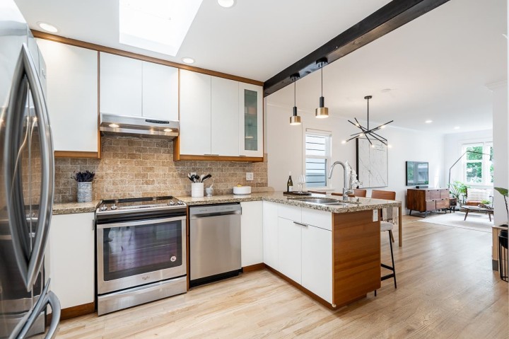 Photo 7 at 1617 E 36th Avenue, Knight, Vancouver East