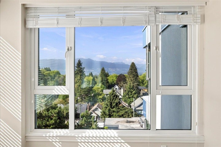 Photo 7 at 901 - 5425 Yew Street, Kerrisdale, Vancouver West