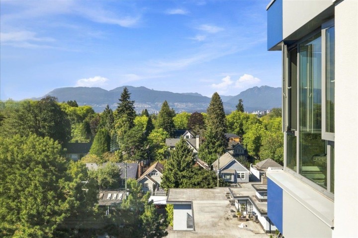 Photo 8 at 901 - 5425 Yew Street, Kerrisdale, Vancouver West