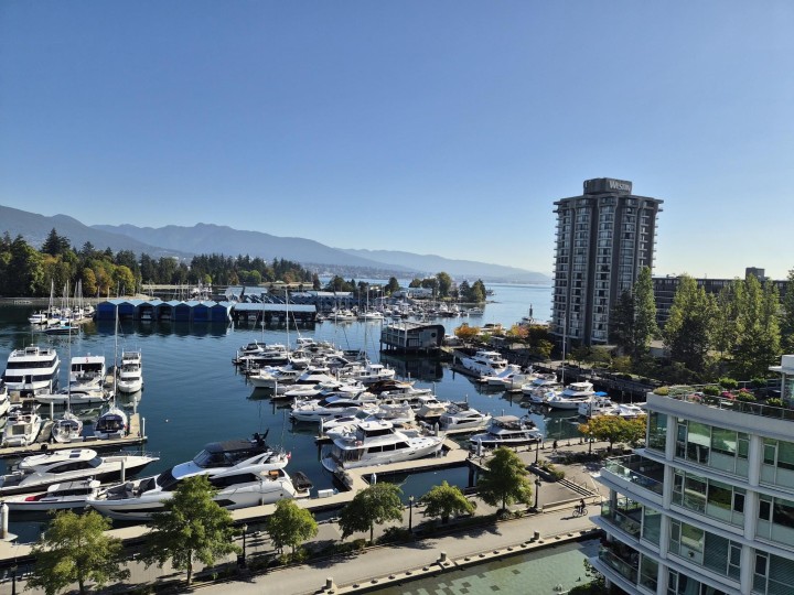 Photo 22 at 803 - 1777 Bayshore Drive, Coal Harbour, Vancouver West
