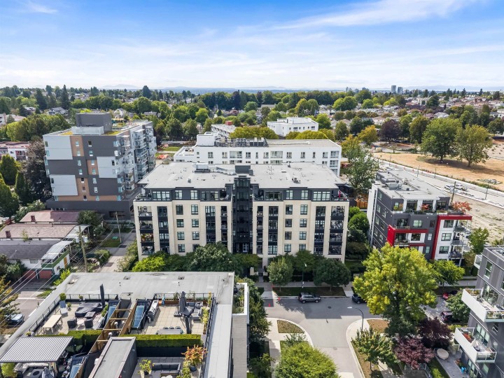 Photo 6 at 305 - 168 E 35th Avenue, Main, Vancouver East