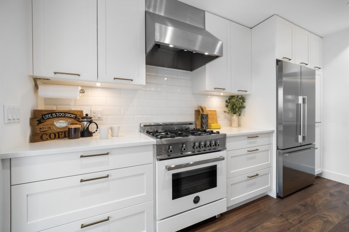 Photo 12 at 305 - 168 E 35th Avenue, Main, Vancouver East