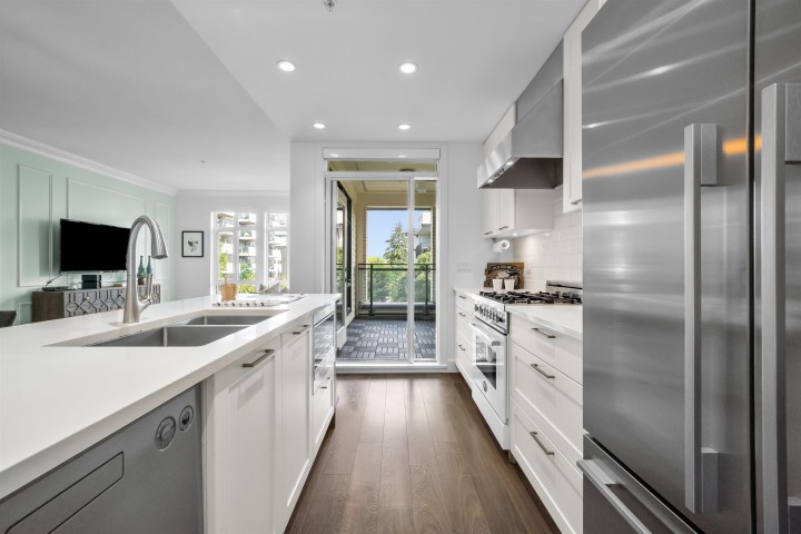 Photo 10 at 305 - 168 E 35th Avenue, Main, Vancouver East
