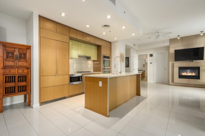 Photo 3 at 1404 - 1205 Howe Street, Downtown VW, Vancouver West