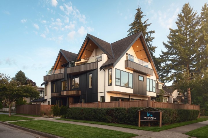 Photo 1 at 1 - 812 E 26th Avenue, Fraser VE, Vancouver East