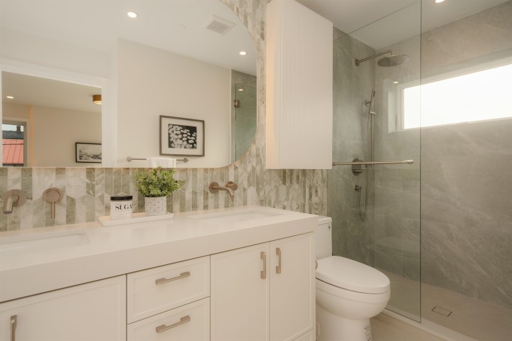 Photo 20 at 1 - 812 E 26th Avenue, Fraser VE, Vancouver East