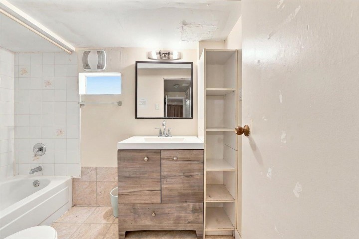 Photo 23 at 4820 Moss Street, Collingwood VE, Vancouver East