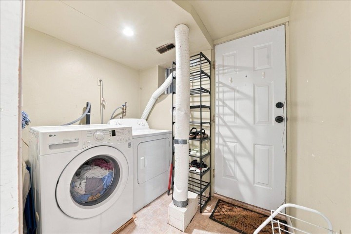 Photo 25 at 4820 Moss Street, Collingwood VE, Vancouver East