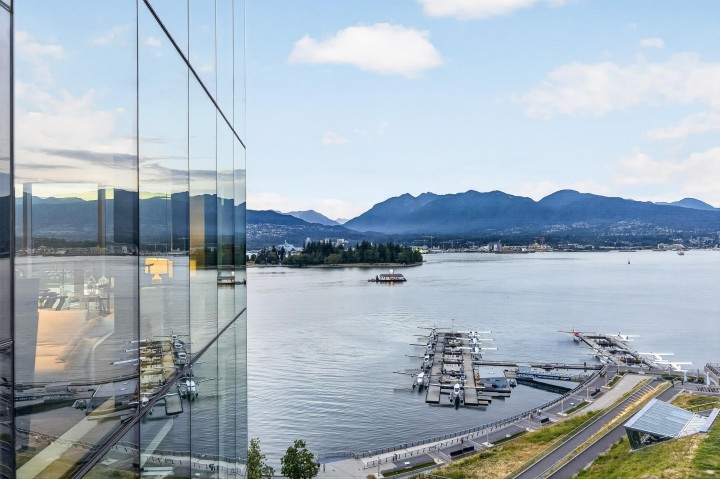 Photo 24 at 1102 - 277 Thurlow Street, Coal Harbour, Vancouver West
