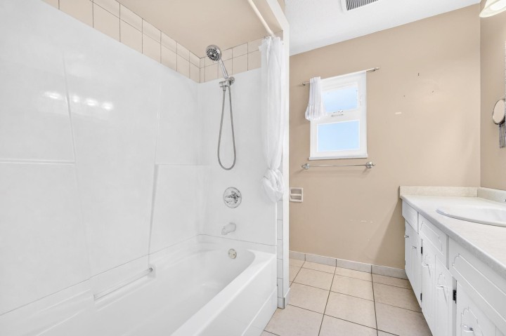 Photo 36 at 3060 Euclid Avenue, Collingwood VE, Vancouver East
