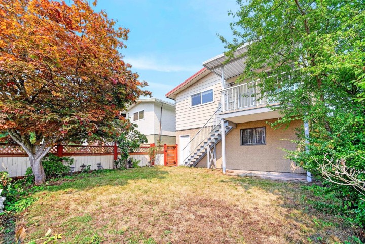 Photo 30 at 3060 Euclid Avenue, Collingwood VE, Vancouver East