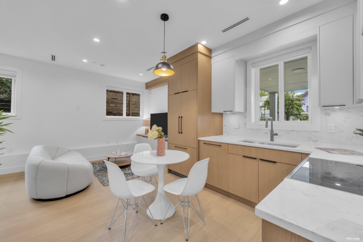 Photo 9 at 1 - 3438 Triumph Street, Hastings Sunrise, Vancouver East