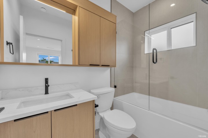 Photo 18 at 1 - 3438 Triumph Street, Hastings Sunrise, Vancouver East