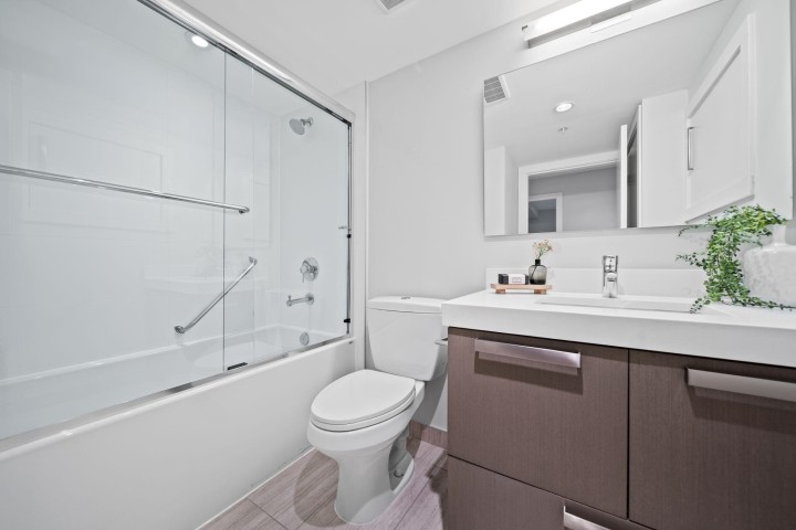 Photo 12 at 207 - 5555 Dunbar Street, Dunbar, Vancouver West