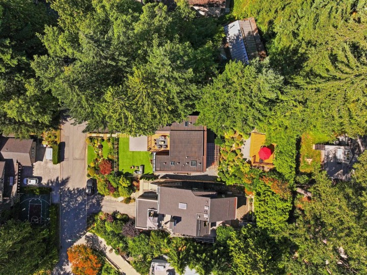 Photo 4 at 4066 Norwood Avenue, Upper Delbrook, North Vancouver